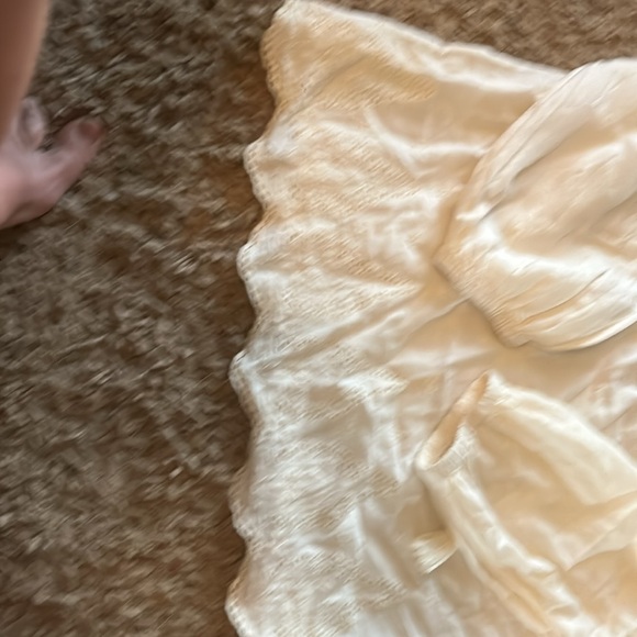 Beige women’s blouse.lace around neck with longer tassels. Long sleeve - Picture 3 of 4